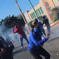 Gobernador de Chiapas pide investigar posibles abusos de policías a normalistas