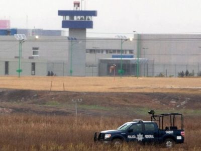 Cesan a exasesor de García Luna que administraba recursos de penales federales