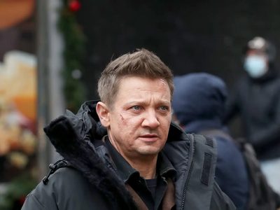 Las primeras palabras de Jeremy Renner tras su trágico accidente