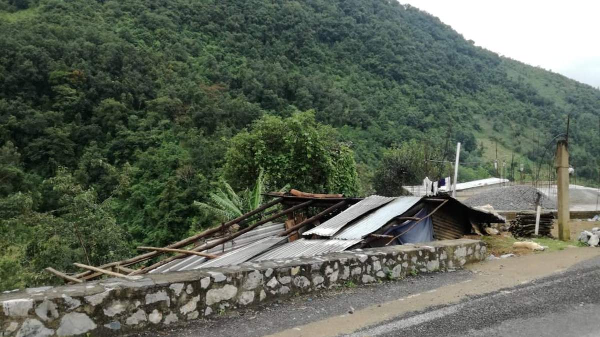 Daños en la comunidad de Agüitas, en la localidad de Xoxonacatla, Zacatlán, Puebla