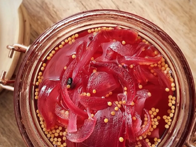 Aprovechá que es temporada de cebolla y hacé estas conservas al malbec que dura meses y es puro sabor
