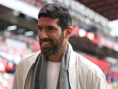 Loco Abreu es nuevo entrenador de los Dorados de Sinaloa