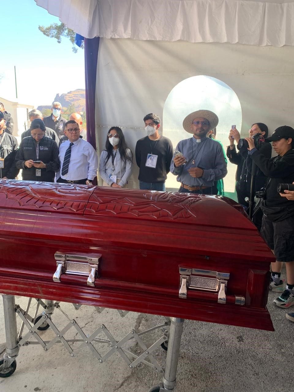 Ceremonia de Inhumación de Paola Buenrostro. Foto Daniel Escobar