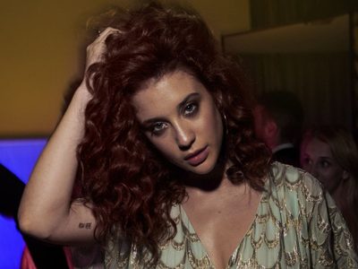 Entre "La casa de papel" y "Élite": María Pedraza, irreconocible tras su último cambio de look