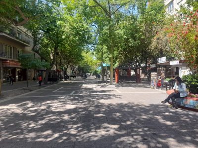 Lunes agobiante en Mendoza: alerta por calor extremo