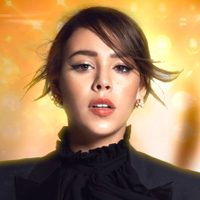 ¡Ya está disponible! "Sola", el nuevo sencillo de Danna Paola