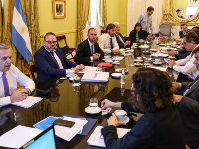 ¿Cuánto le costará a la Argentina el paquete anticrisis?