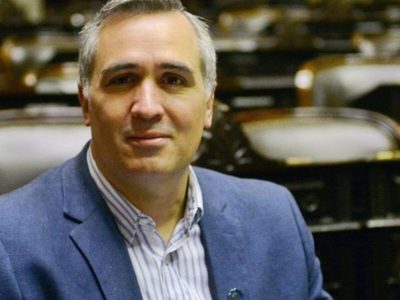 Francisco Sánchez afirmó que Massa y Kirchner fueron protagonistas de una “gira remate” en China