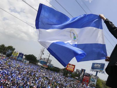 El dictador de Nicaragua prohíbe ingresar con cámaras al país