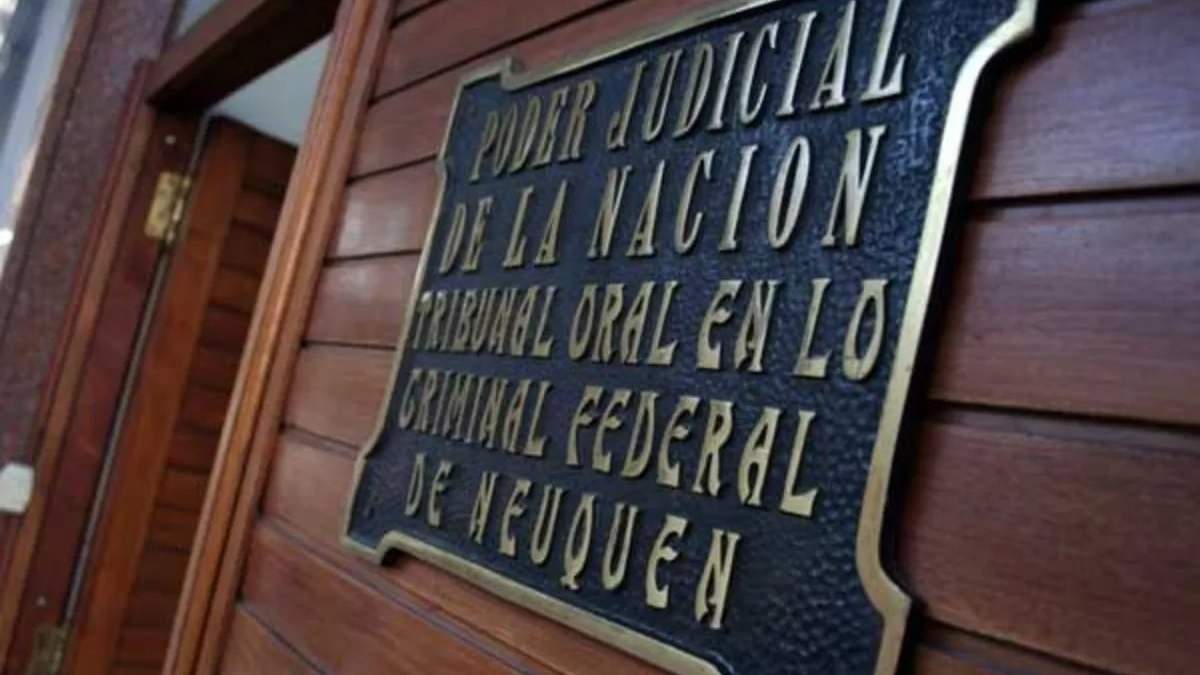 El Tribuna Oral Federal de Neuquén suspendio el juicio a prueba. Fuente: (X)