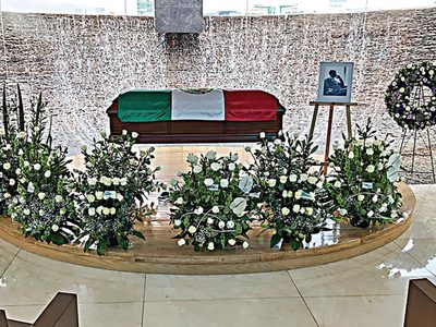 Echeverría: ni lágrimas ni aplausos... exequias en el olvido