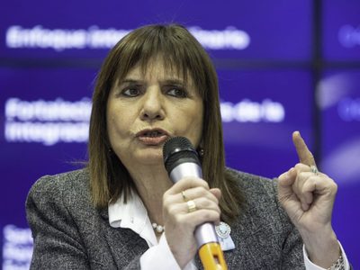 El Gobierno Nacional, con Patricia Bullrich y Luis Petri, trabajan en las zonas más afectadas por el temporal