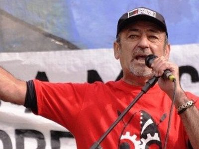 Godoy: “Milei y Massa son diferentes, eso no implica que tengamos que darle el apoyo a uno”
