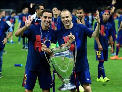 ¿Xavi Hernández y Andrés Iniesta forman dupla para entrenar al Barcelona post coronavirus?
