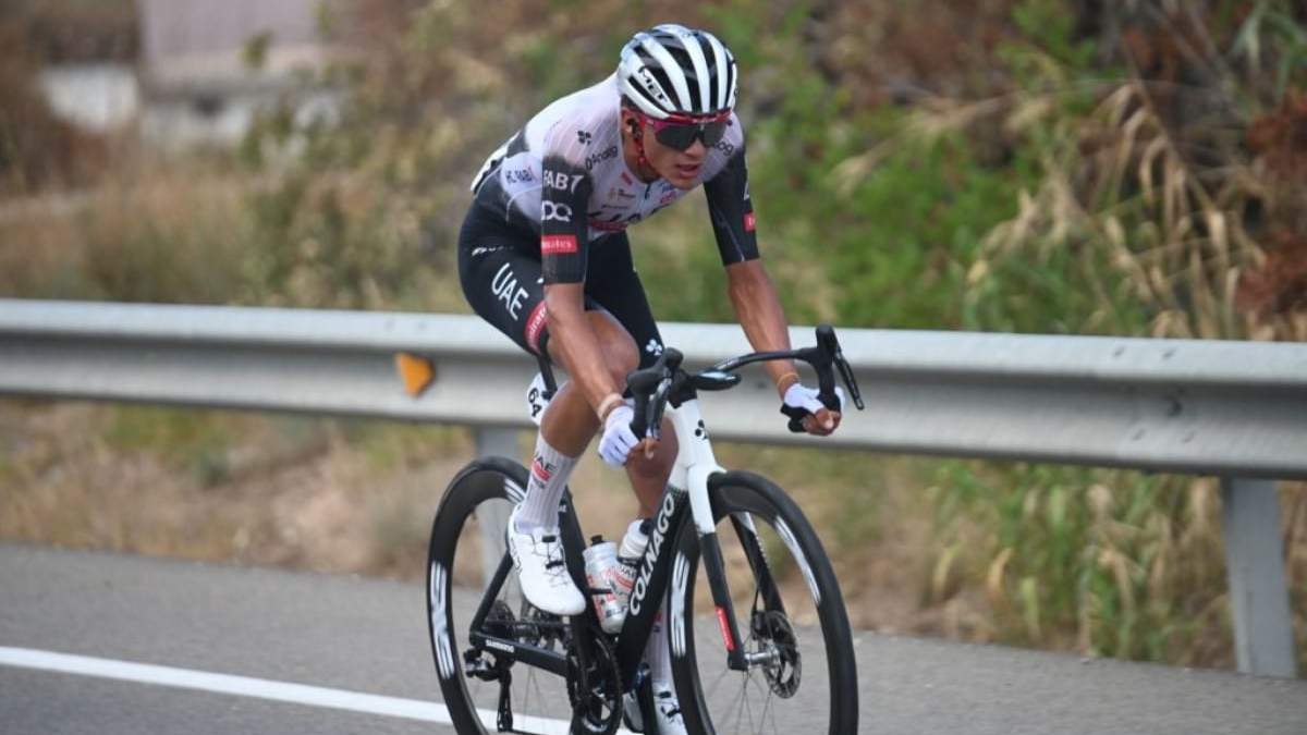 El ciclista mexicano Isaac del Toro