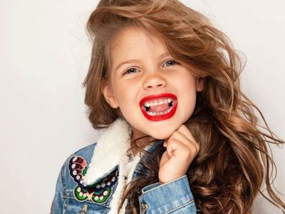 Igualita a Wanda: desde un jet privado, Francesca Icardi mostró su lujosa vida
