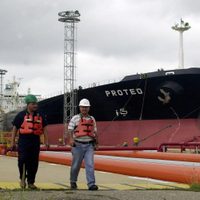 El embajador en Estados Unidos de Guaidó acusó a Cuba de revender el petróleo que le da Venezuela