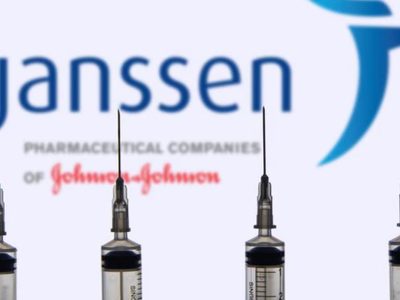 Johnson & Johnson ingresa dos mil 385 mdd en 2021 solo por su vacuna contra covid-19