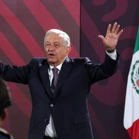 AMLO ve una "falta de respeto adicional" que Sánchez "insinúe" que manipula a Sheinbaum
