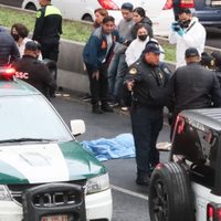 Mujer hallada muerta en Periférico Sur no fue atropellada: Harfuch; indagan feminicidio