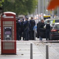 Vehículo atropella a peatones en Londres; hay varios heridos y un detenido