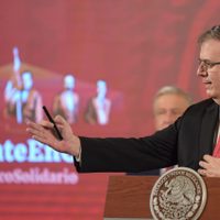 Ebrard y asesor de seguridad de Biden acuerdan revisar plan migratorio