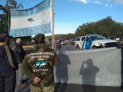 Caos vehicular por protesta sobre rutas 22 y 151 en Cipolletti