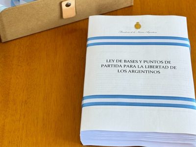 El Gobierno reglamentó la primera parte de la Ley Bases: qué cambia