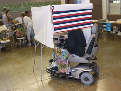 Personas con discapacidad se sienten excluidos de proceso electoral en EU