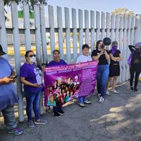 Abuelas protestan por suspensión de apoyos para hijos de víctimas de feminicidio