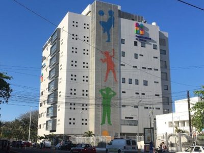 Protestan por desabasto de medicamentos oncológicos para niños en Veracruz