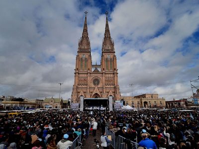 En el Día de la Mujer, la Iglesia realiza una misa en contra del aborto