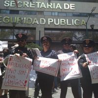 '¡No nos cuidan, nos violan!”, protestan mujeres por agresiones sexuales de policías capitalinos