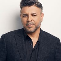 En sus 30 años de carrera, el salsero Luis Enrique apela por la justicia social