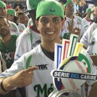 El mexicano Ramón Urías, firma contrato con los Cardenales de San Luis