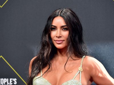 ¡Se operó hasta los dientes! Publican foto de Kim Kardashian cuando era joven. ¡Esto pasó!