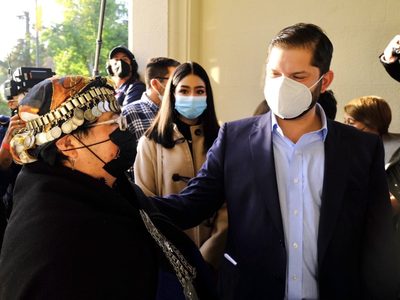 Boric mantiene el estado de excepción en la zona sur y sopesa indultar a condenados