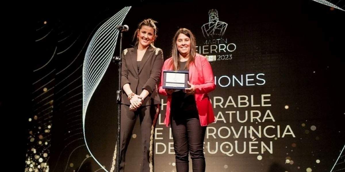 Entrega de premios Martín Fierro Digital. Fuente: (Legislatura de Neuquén)