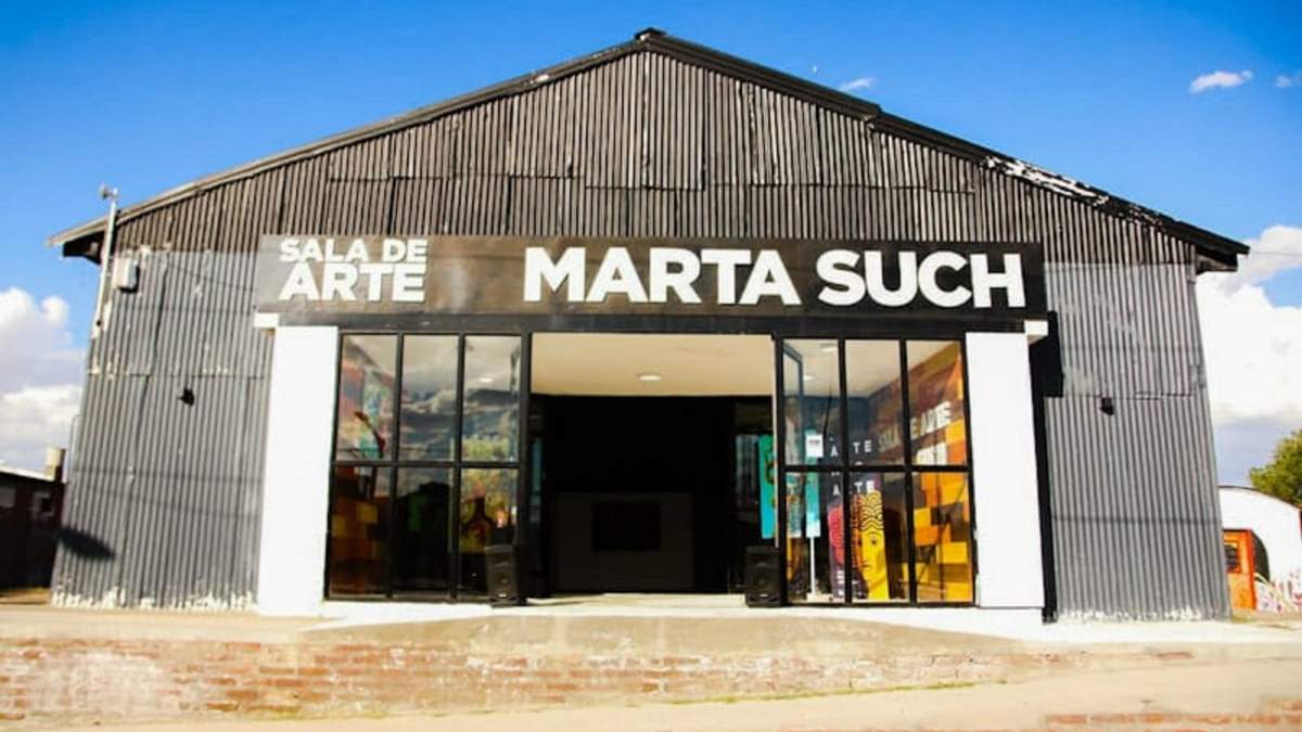 La Sala de Arte "Marta Such", epicentro de Arte Más Arte en Zapala. Fuente: (Twitter)