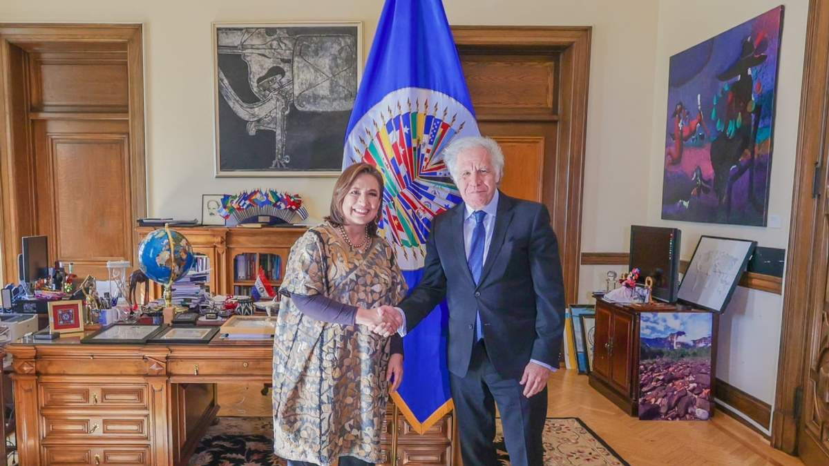 Gálvez con el Secretario General de la OEA
