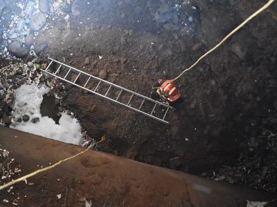 Surge un socavón de 11 metros de profundidad en San Jerónimo Lídice
