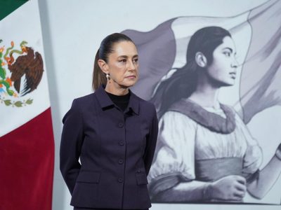 Sheinbaum cuestiona por qué Ricardo Salinas Pliego la quiere demandar en EU