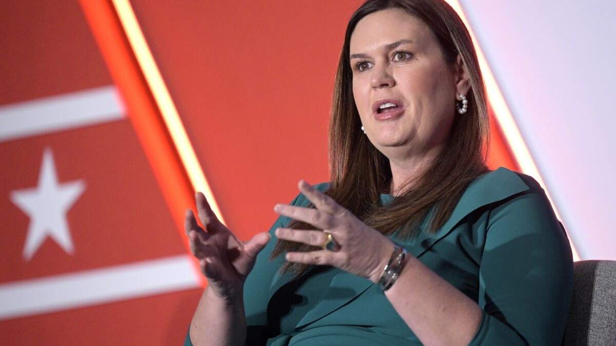 La gobernadora electa de Arkansas, durante una conferencia de la Asociación de Gobernadores Republicanos