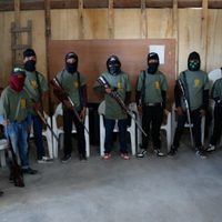 Arman Ejército de niños para defender su comunidad del crimen organizado en Guerrero (Video)