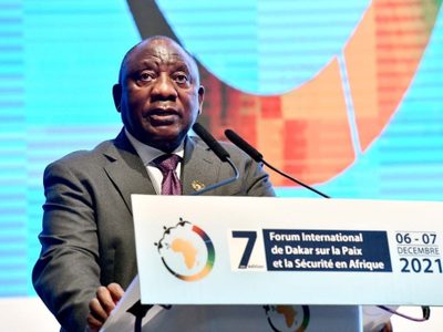 El presidente sudafricano da positivo por coronavirus