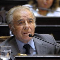 Mientras Carlos Menem se encuentra en estado delicado, Nancy Pazos anunció su fallecimiento