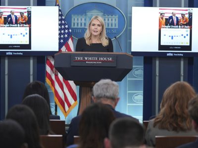 Trump tomará la decisión sobre intervenir militarmente en Irán “en las próximas dos semanas”