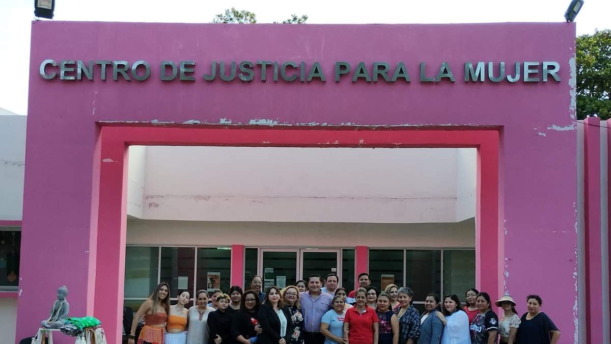 Detienen en Ciudad del Carmen a mujer tras viralizarse videos de agresión contra su bebé de 10 meses