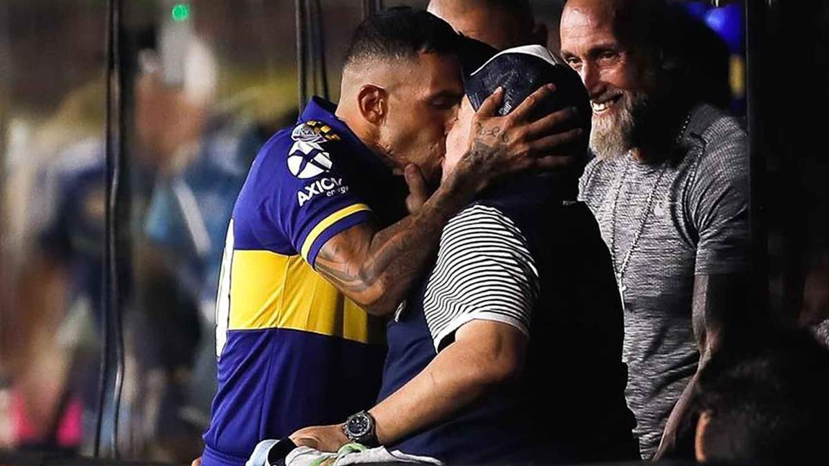 Tevez con Maradona en marzo de 2020. Fuente: (Instagram)
