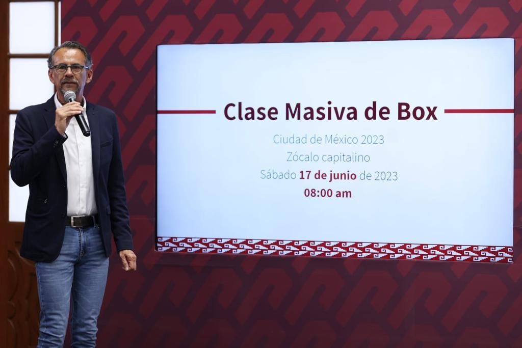 El director del Instituto del Deporte de la CDMX, Javier Hidalgo Ponce, anunció la realización de la segunda clase de box masiva en el Zócalo